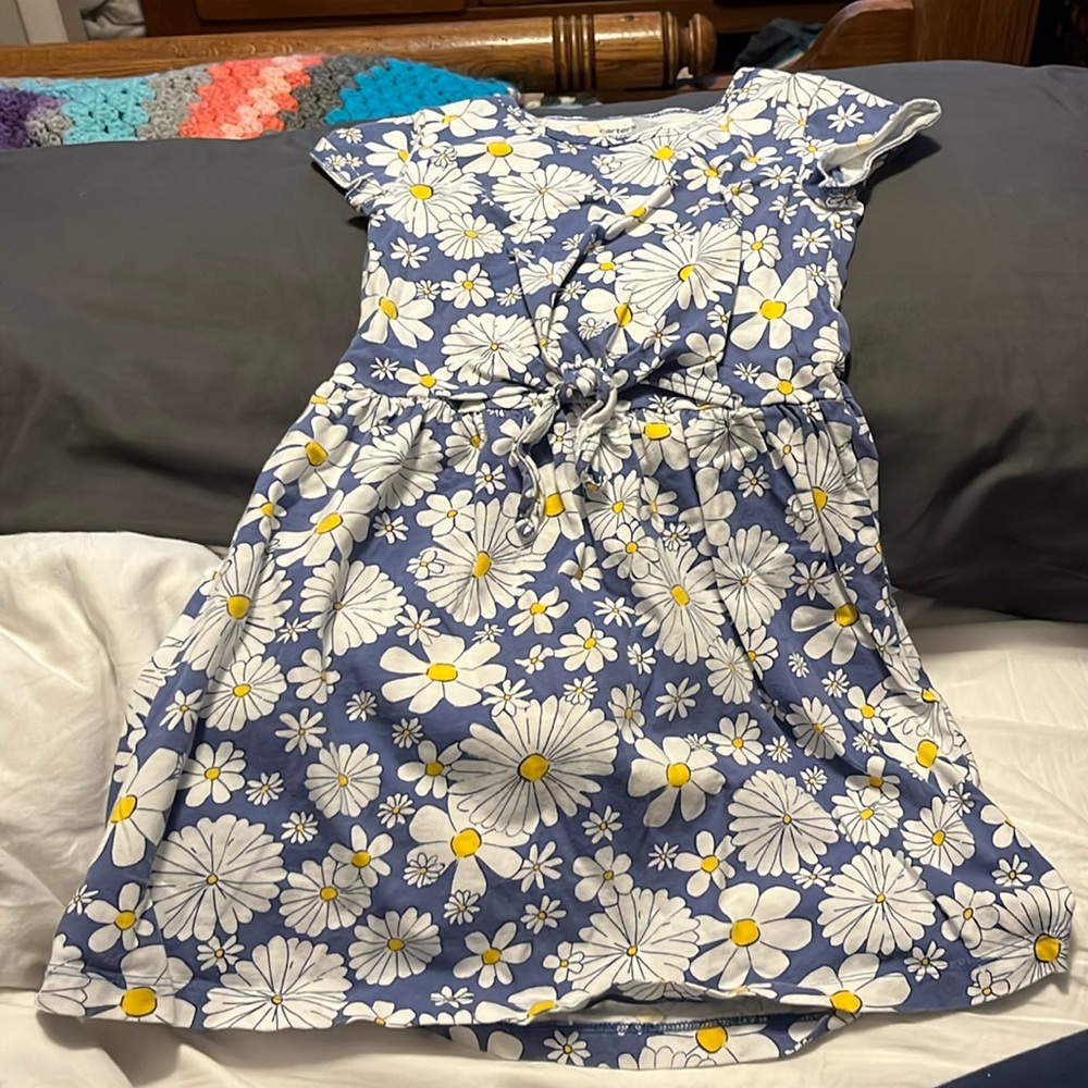 Carters kids. size 6/6x blue with white flowers dress 100% cotton